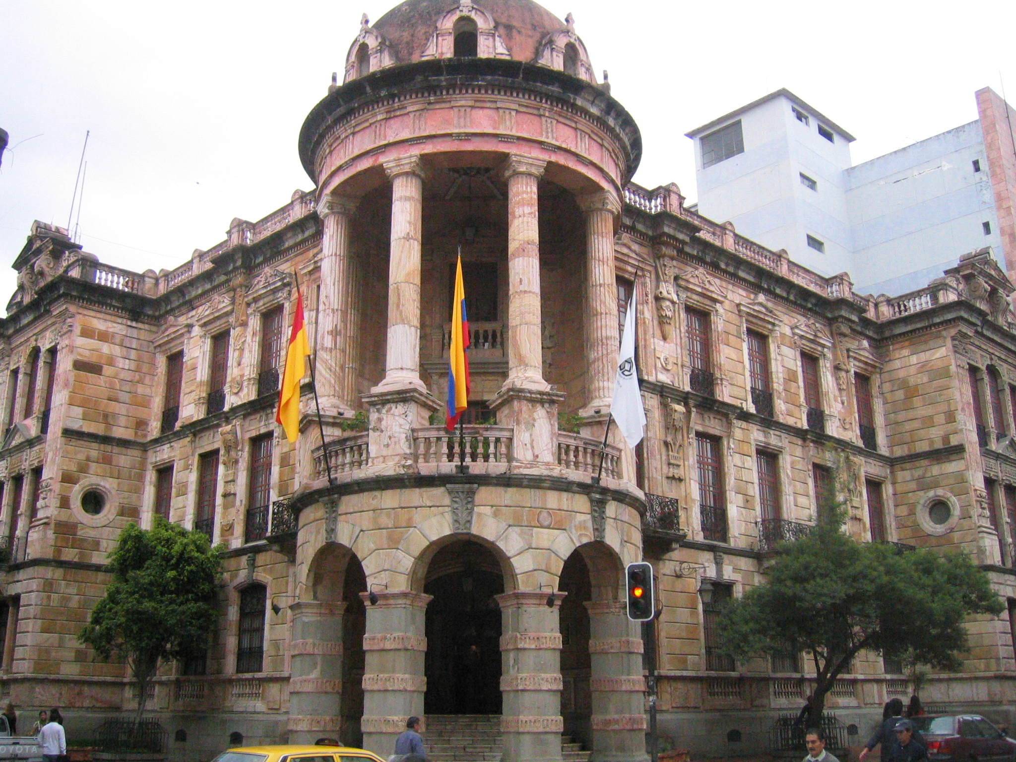 photo of Andean city hall building