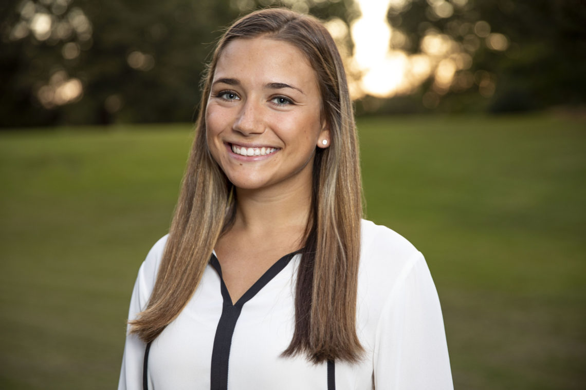 photo of woman outdoors, day